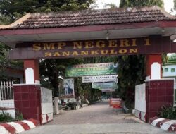 Kepala Sekolah SMPN 1 Sanankulon Abaikan Surat Klarifikasi Anggaran BOS Kinerja yang Diduga Diselewengkan