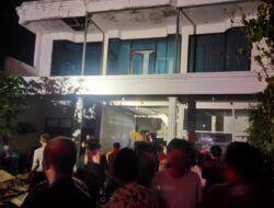 Terjadi Kebakaran di PT. WIDODO ELECTRIC, Distributor elektronik di Songgon. Beruntung tidak Ada Korban