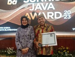 Kepala MAN 2 Banyuwangi Raih Sunrise of Java Award 2023