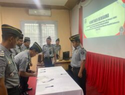 Pegawai Lapas Banjarbaru Tandatangani Komitmen Bersama Pembangunan Zona Integritas Menuju WBK Tahun 2024