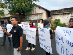 Aksi Solidaritas Wartawan: Protes Terhadap Pengusiran Brutal Saat Meliput Rekapitulasi Pemilihan di Pamekasan