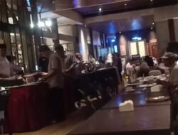 Owner Toko Kain Undang Bukber Kasek SMPN se-kabupaten Banyuwangi, Ada Apakah..???
