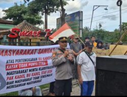 Polsek Siliragung Polresta Banyuwangi Amankan Aksi Unjuk Rasa Masyarakat Desa Barurejo