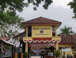 Miris! SMA Negeri 1 Kauman Tulungagung Tahan Ijazah Anak Yatim Karena Tidak Mampu Bayar Uang Sumbangan