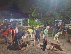 SALUT..!!! Warga Dusun Kaliboyo Kembali Tambal Lobang Jalan Secara Swadaya