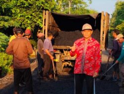 Kades Sambirejo Gercep Perbaiki Jalan Rusak Di Wilayahnya
