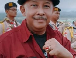 Saat Wartawan Sibuk Dekat Kekuasaan, Rakyat Mengabarkan Kebenaran
