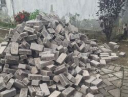 Material Proyek Pavingisasi Desa Kradenan Yang Ditolak Warga Ternyata Berasal Dari Anggaran Dana Desa
