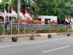 Uang Sewa Lapangan Maron Dikembalikan, Camat Genteng Satrio Bungkam dan Ogah Klarifikasi.