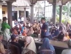 Suwito Gerindra Sidak Balai Desa Gumirih, Temukan Indikasi Dana Bansos Ditahan dan Diwajibkan Membeli Beras Tak Layak Kosumsi
